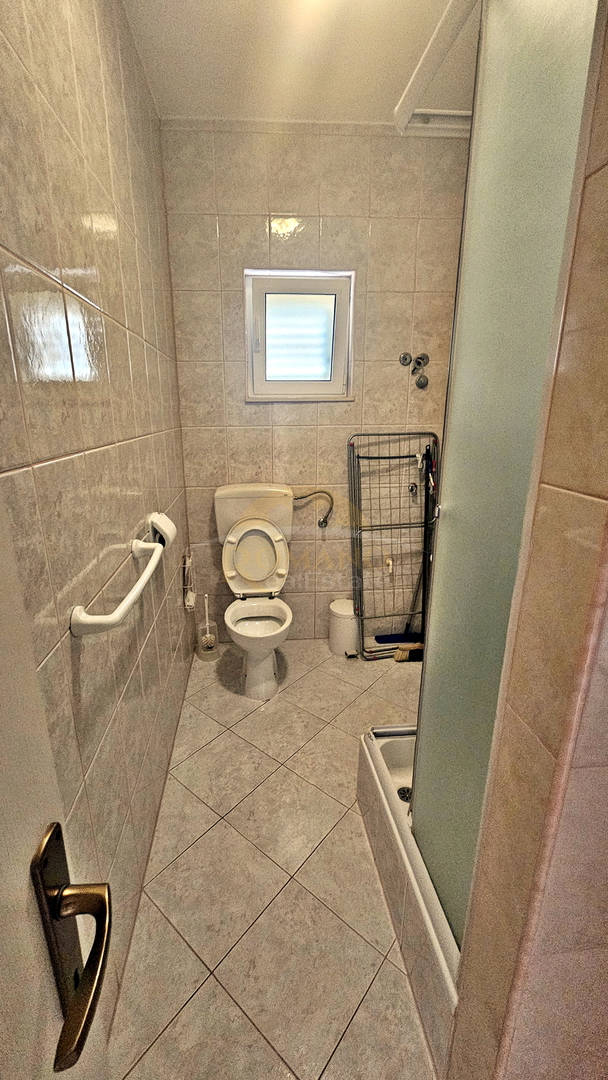 Apartmajska hiša v Okrugu Gornjem/Čiovo, drugi niz od morja - 5 apartmajev